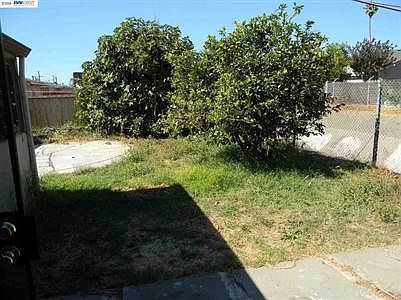 2nd image of 877 Sueirro St