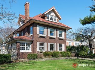 920 Edgemere Ct, Evanston, IL 60202