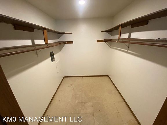 3rd image of 9442 W Fond Du Lac Ave #9663727