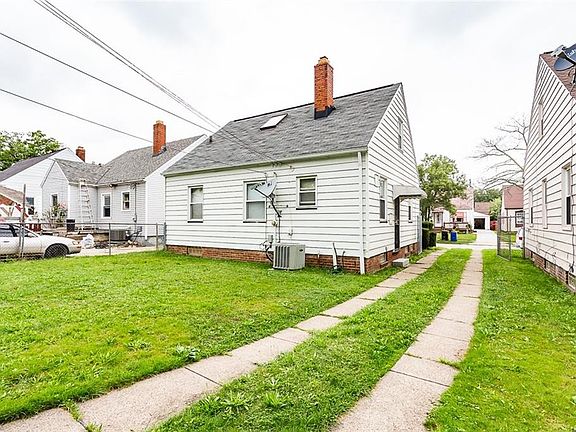 3rd image of 12217 Wayland Ave