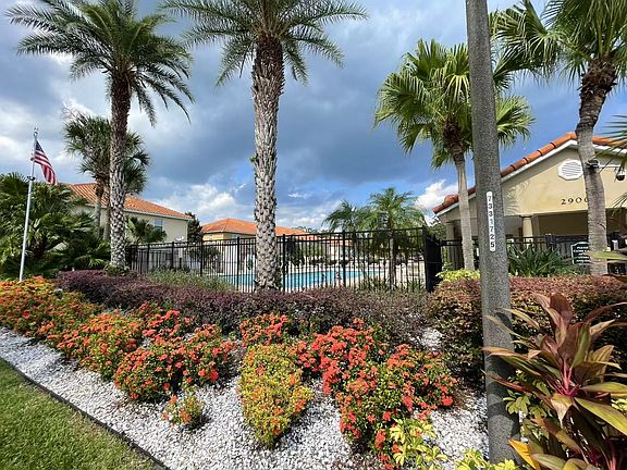 2nd image of 5317 Paradise Cay Cir