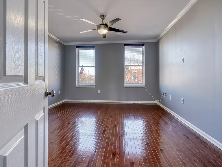 36 N Ellwood Ave — Photo 17