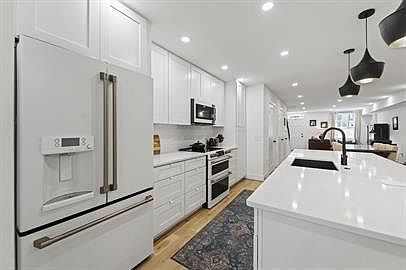 1st image of 328 N Patrick St #1