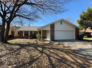 2201 Century Dr, Woodway, TX 76712