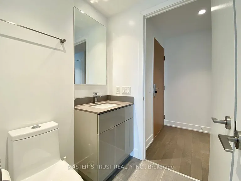 7 Grenville St W #5203 — Photo 18