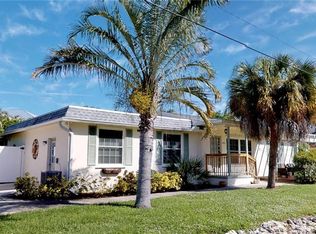 5871 Lauder St, Fort Myers Beach, FL 33931