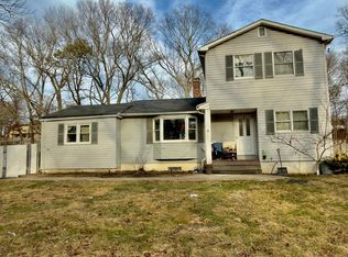 314 River Road, Shirley, NY 11967