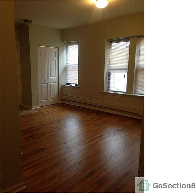 2nd image of 7026 S Paxton Ave #2B