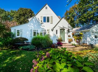 44 Simonds Rd, Lexington, MA 02420