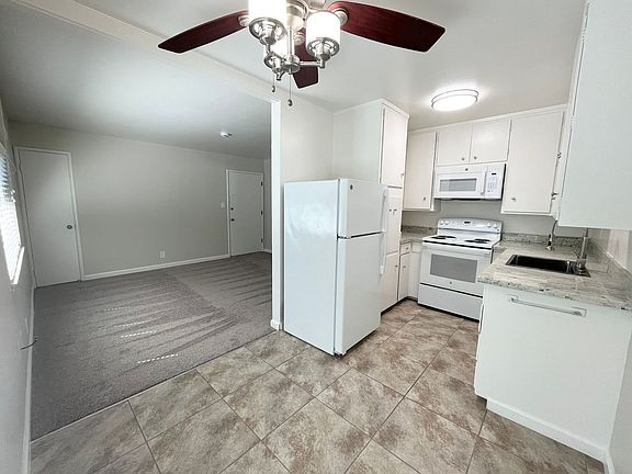 4th image of 2320 H St APT 9