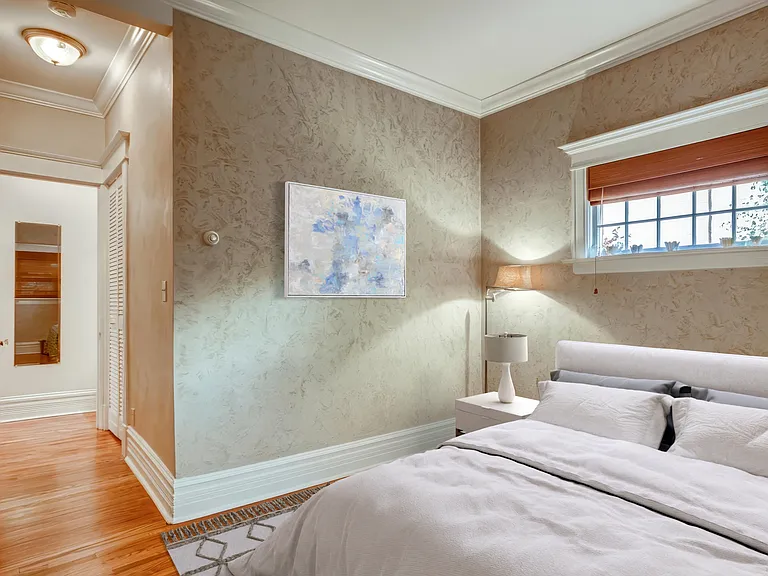 1035 N Marion St #1 — Photo 14