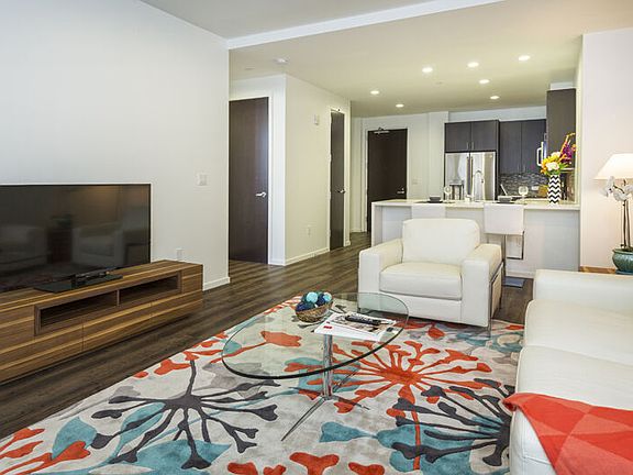3rd image of 1560 Market St APT 801
