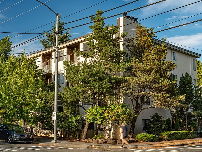 12) 7000 Roosevelt — Photo 19