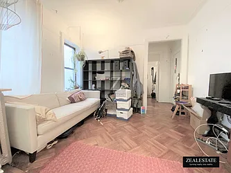 Rented by ZealEstate Group Inc