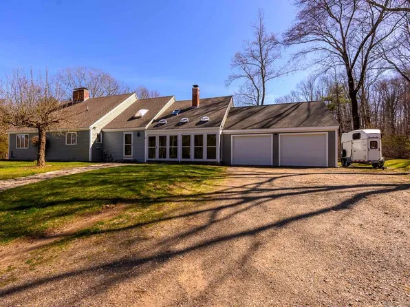 696 Old Turnpike Road, Woodstock, CT 06281