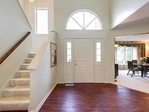 2nd image of 208 Pine Valley Dr