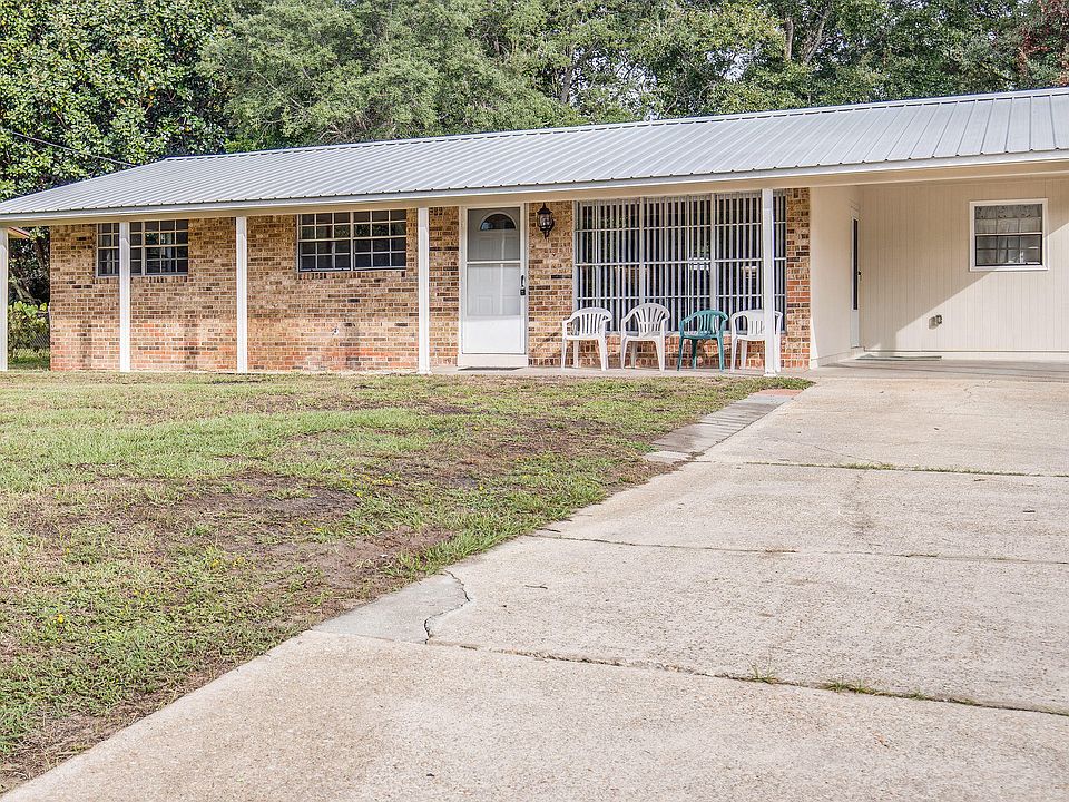 1st image of 31 Holmes Blvd