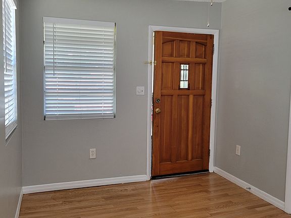3rd image of 2736 4th Ave N #2