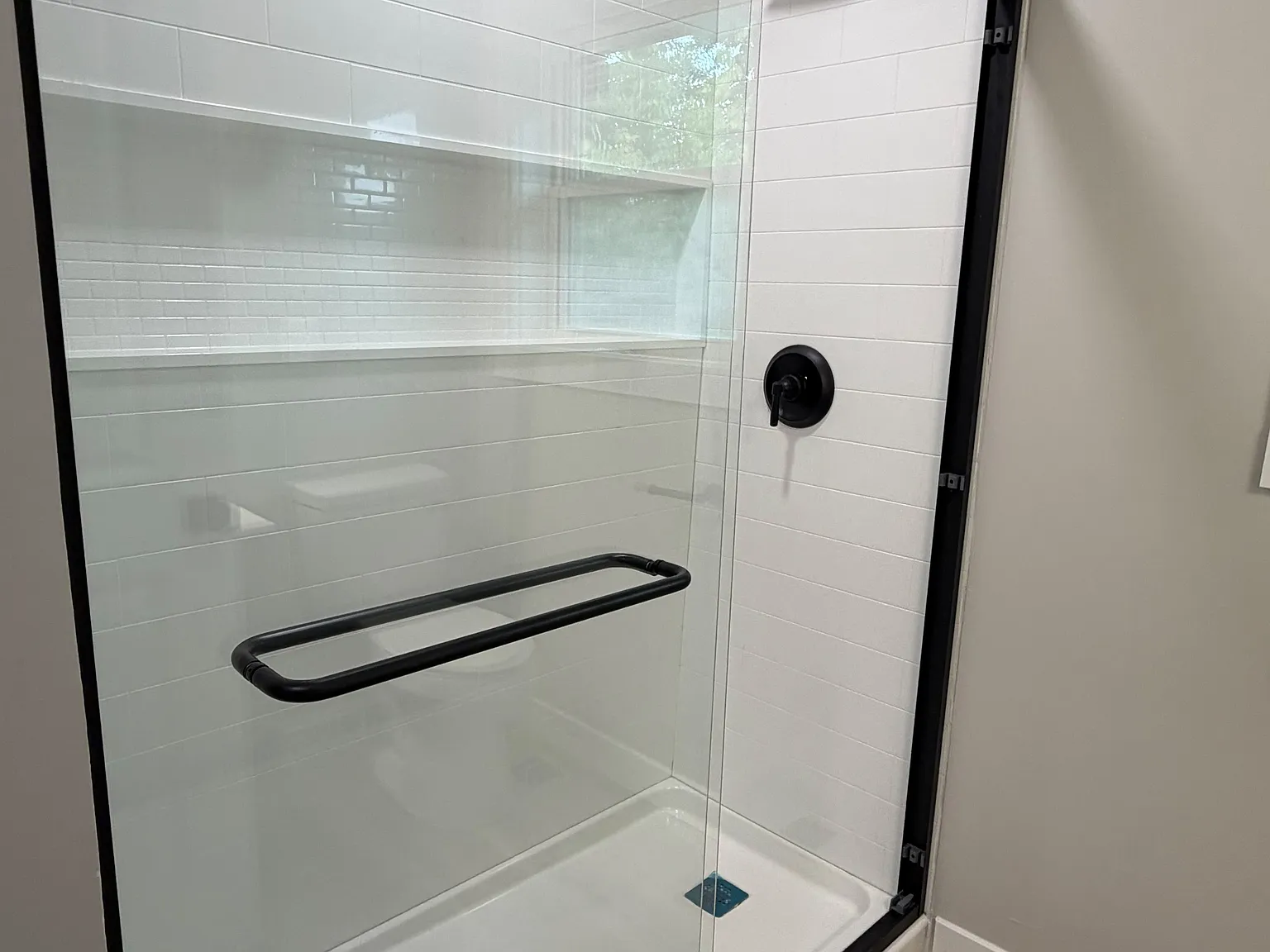 2 bed, 1050 sqft, $1,599 — Photo 2