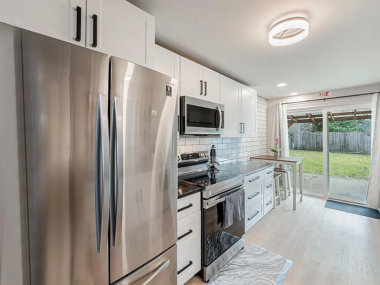 8419 Quinault Dr NE — Photo 11