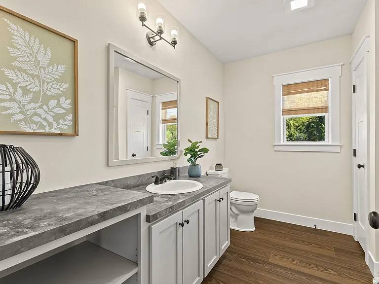 105 Bishop Hollow Rd — Photo 17
