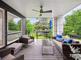 209 Westwood Dr N, Golden Valley, MN 55422