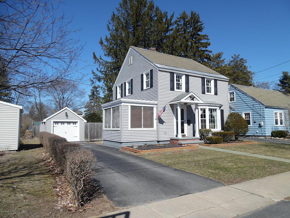 1st image of 23 Wilson Ave
