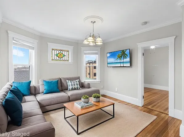 95 Auckland St, Dorchester, MA