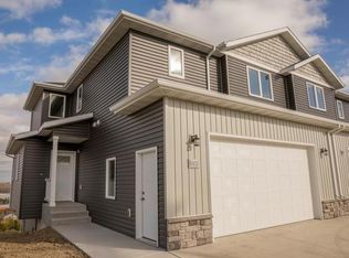 1111 Socorro Pl, Bismarck, ND 58501
