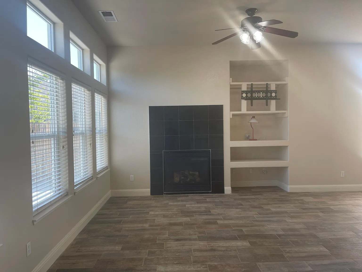 3 bed, 1778 sqft, $2,850 — Photo 4