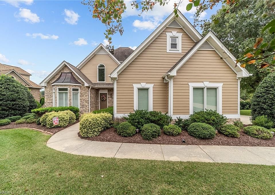 1st image of 311 Pebble Beach Dr