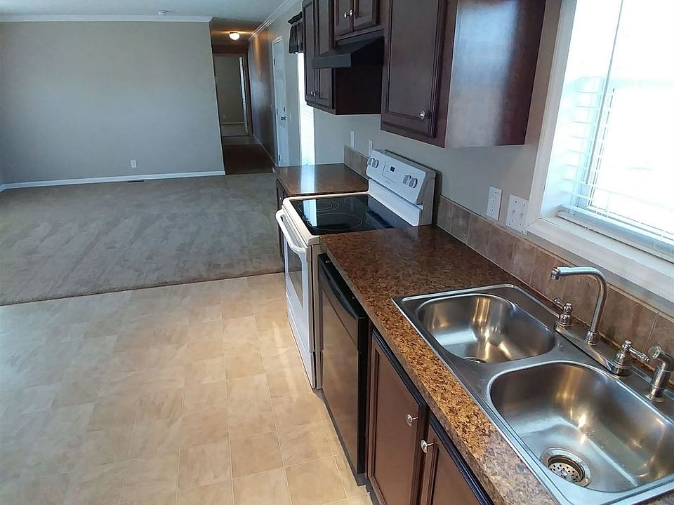 1st image of 41 Saint Pauls Dr