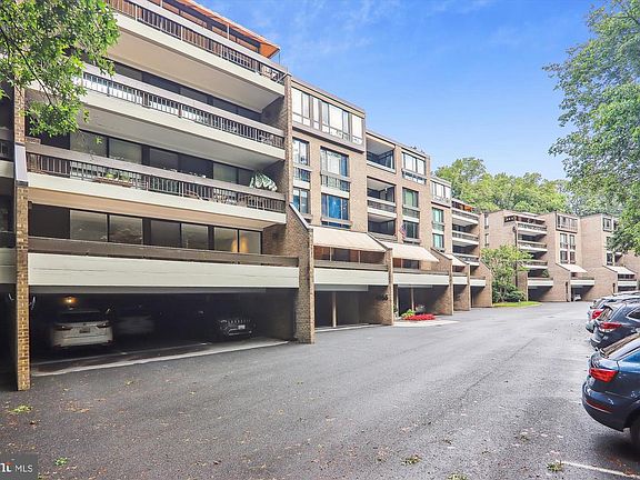 2nd image of 4956 Sentinel Dr Unit 9-106