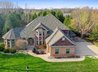 3115 Quail Run Dr, Oshkosh, WI 54904