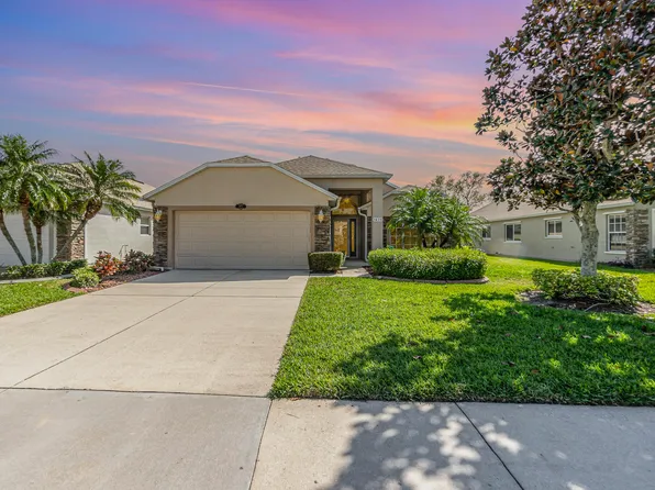 1471 Lago Mar Dr, Melbourne, FL 32940