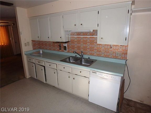 4th image of 4679 Marnell Dr