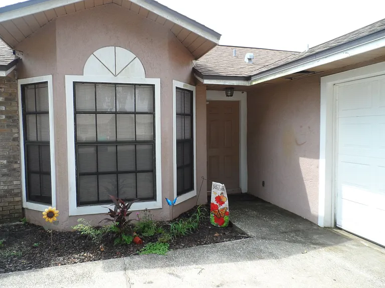 1820 Corolla Ct — Photo 5