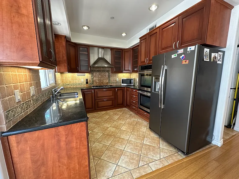 270 E Glenarm St #104 — Photo 10