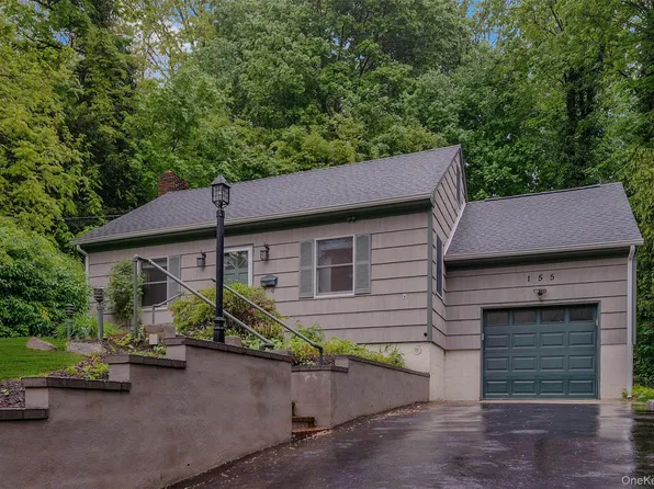 155 Woodbury Road, Huntington, NY 11743