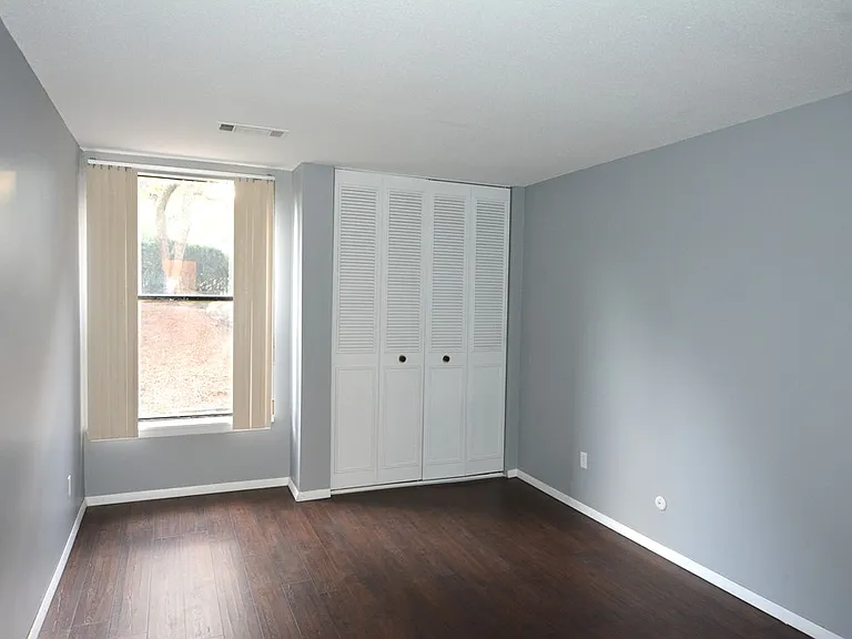 40 Shrewsbury Green Dr #C — Photo 8