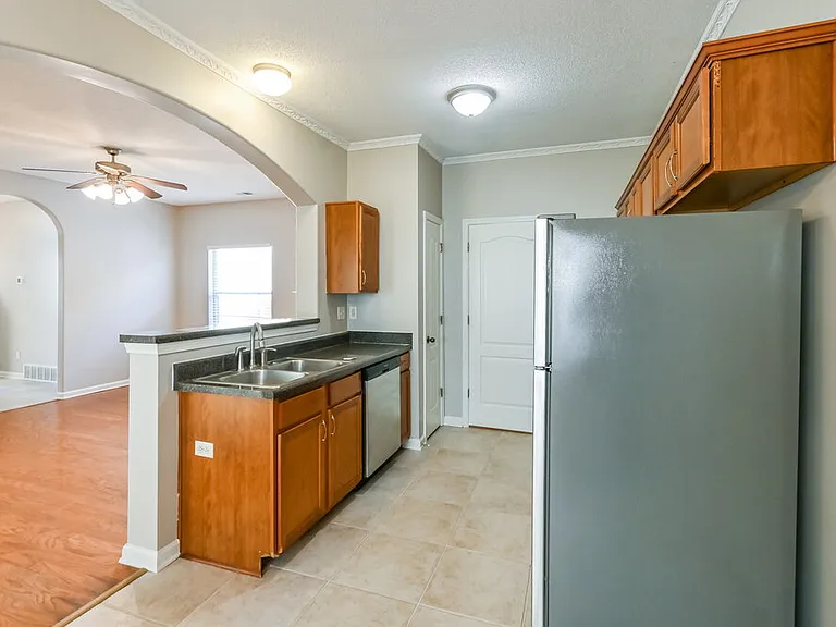 10186 Sorrento Pl — Photo 8
