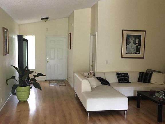 Weston Savanna Majesty Terrace Living Room