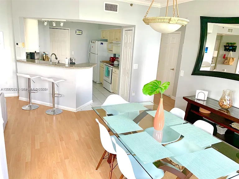 3245 NE 184th St #13403 — Photo 3