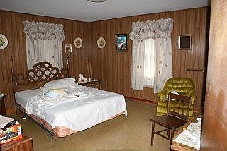 5th image of 1346 Saint Louis Dr