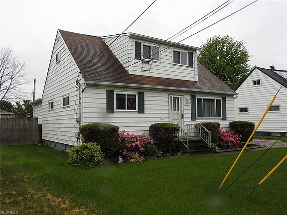 2nd image of 15511 Agnes Blvd