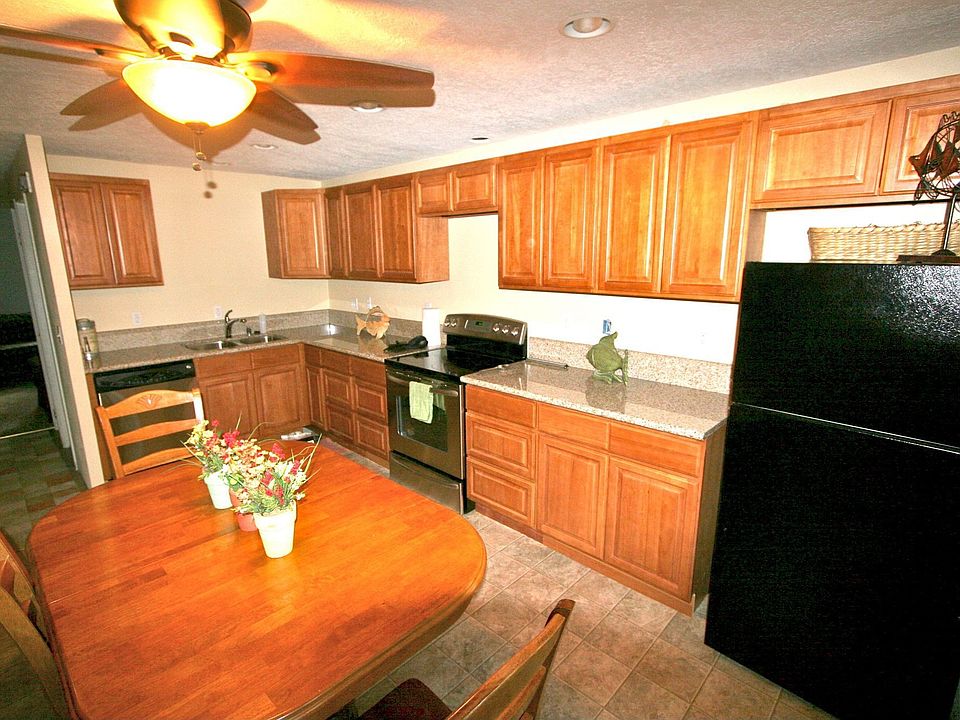Both units have a total kitchen makeover