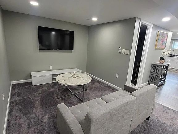 3rd image of 4617 Boosa St #1