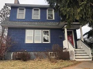 2323 E 8th St, Duluth, MN 55812