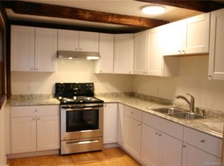 319 Main St S #C, Woodbury, CT 06798