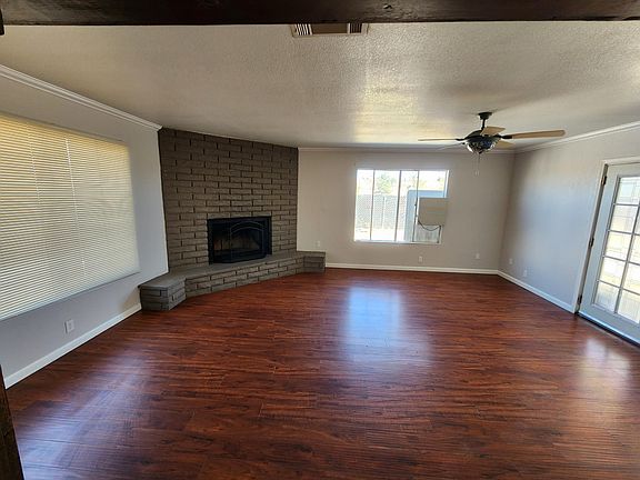2nd image of 14433 Mojave Dr